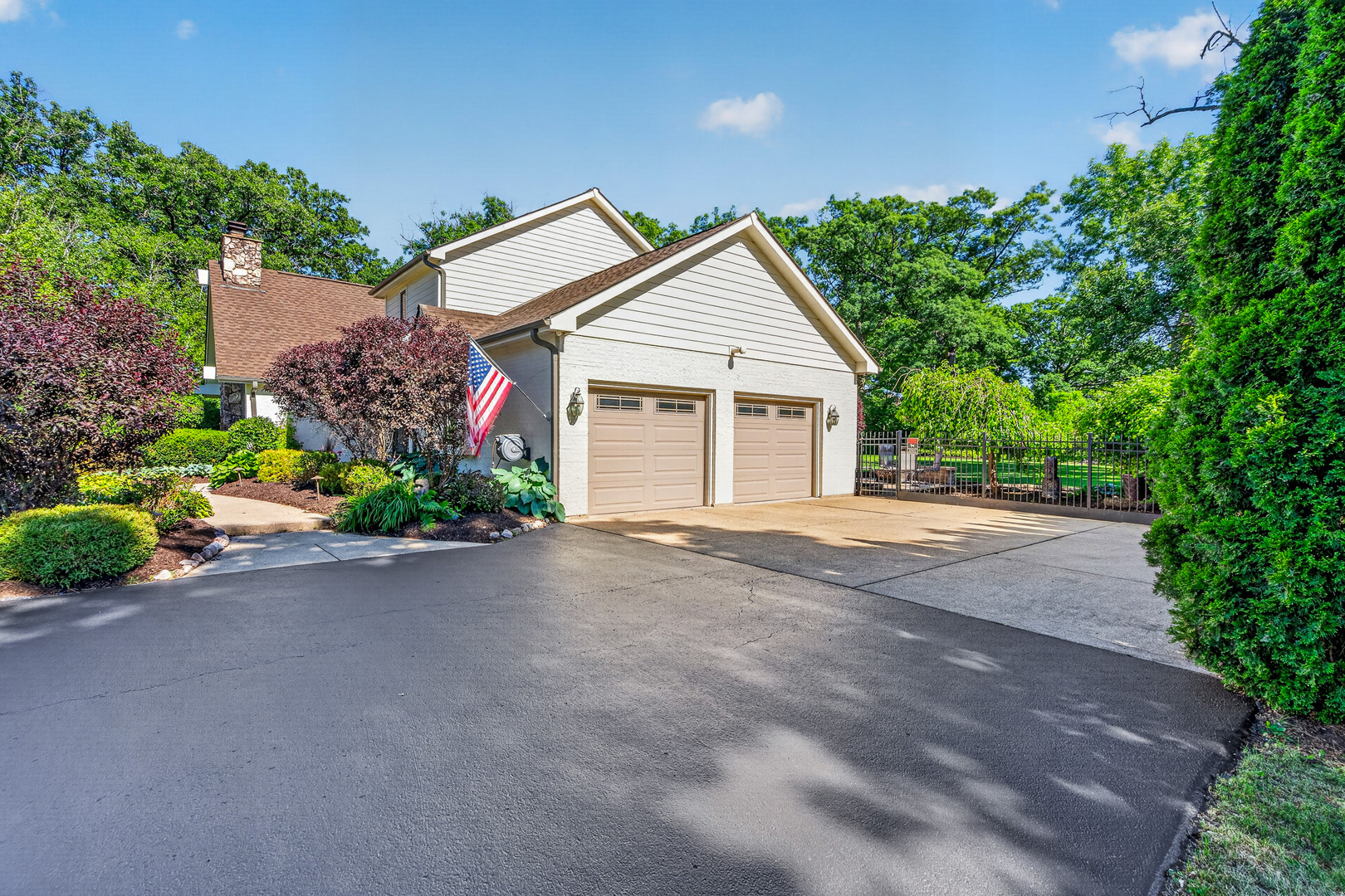 15641 W Stately Oaks Circle, Homer Glen, IL 60491