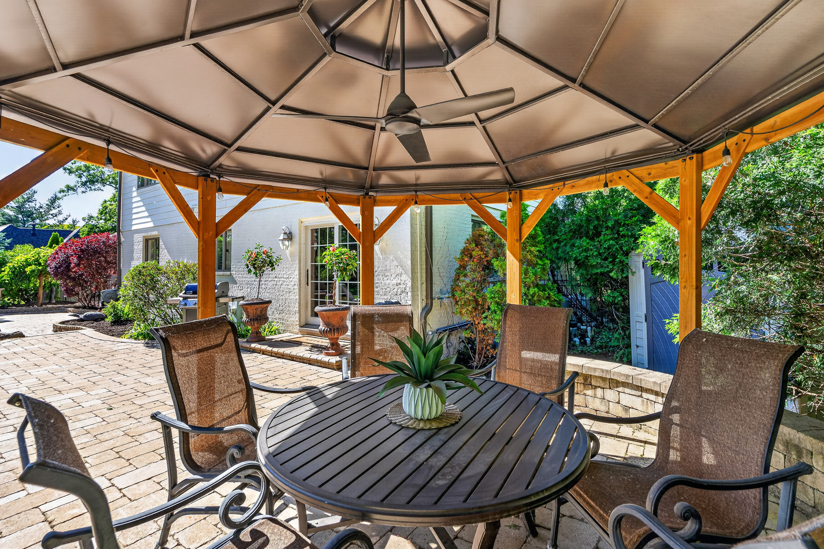 15641 W Stately Oaks Circle, Homer Glen, IL 60491