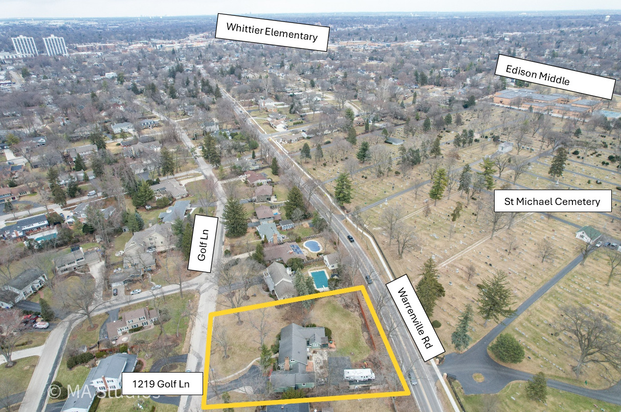 1219 Golf Lane, Wheaton, IL 60189