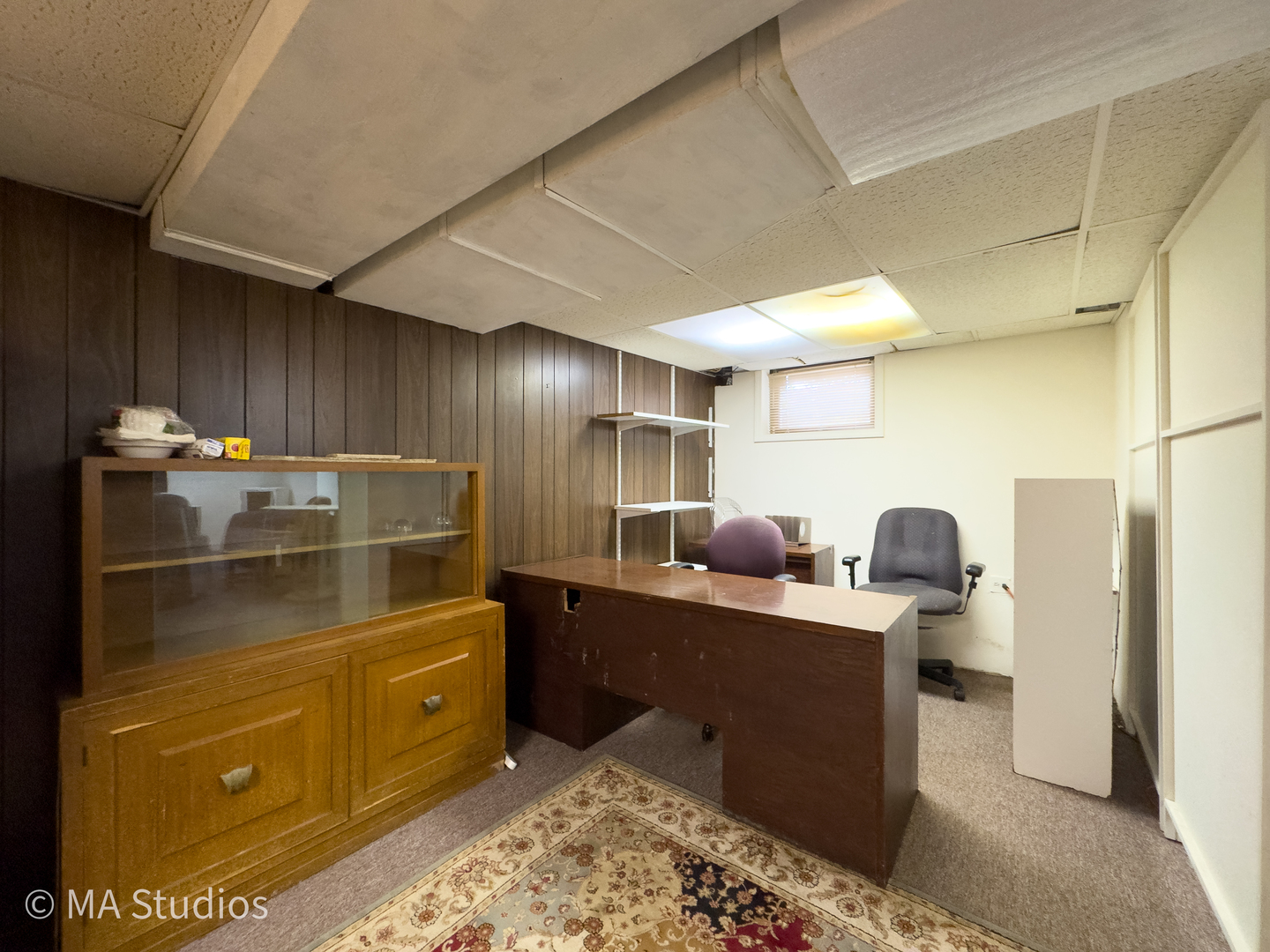 1219 Golf Lane, Wheaton, IL 60189