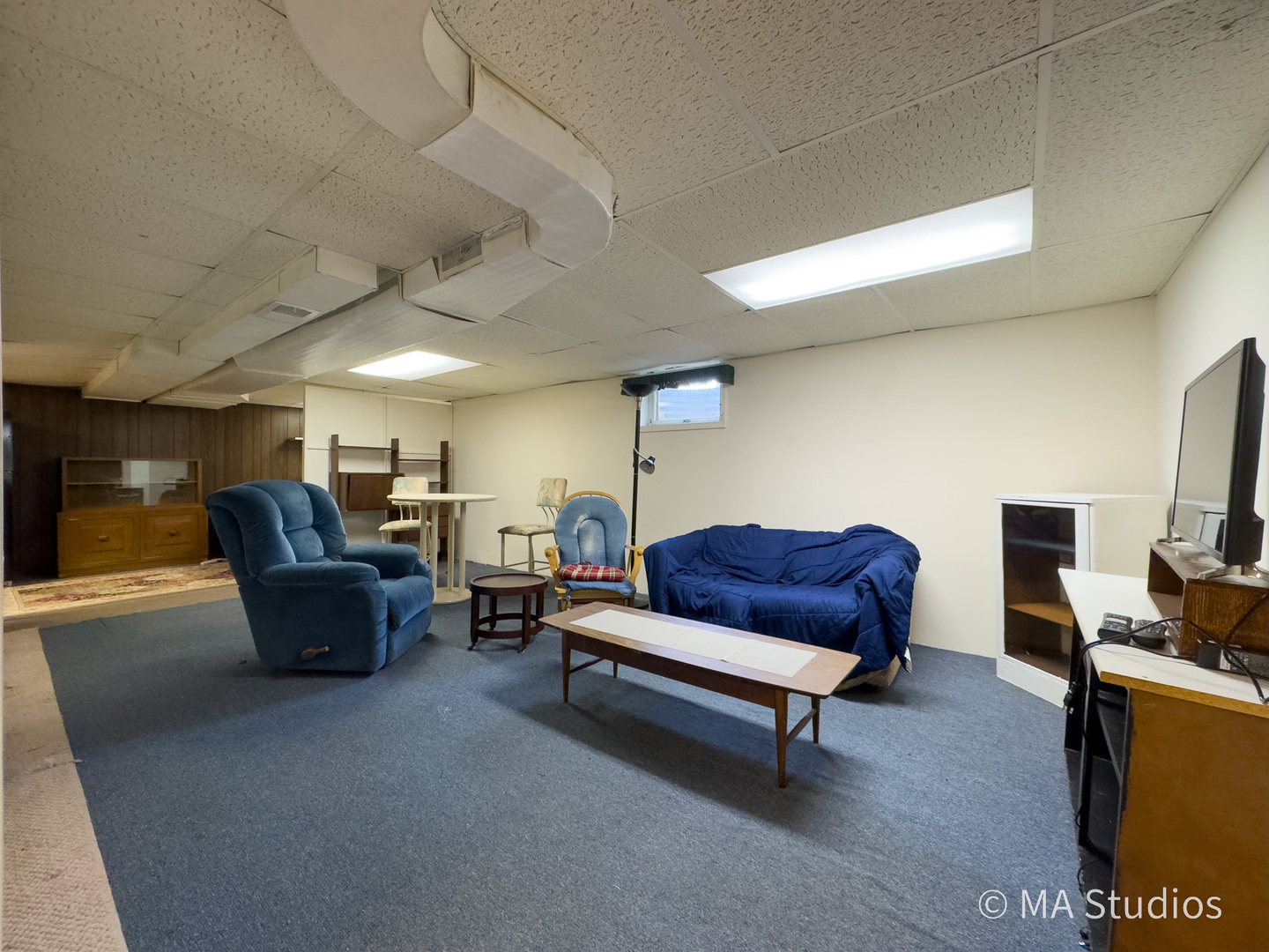 1219 Golf Lane, Wheaton, IL 60189