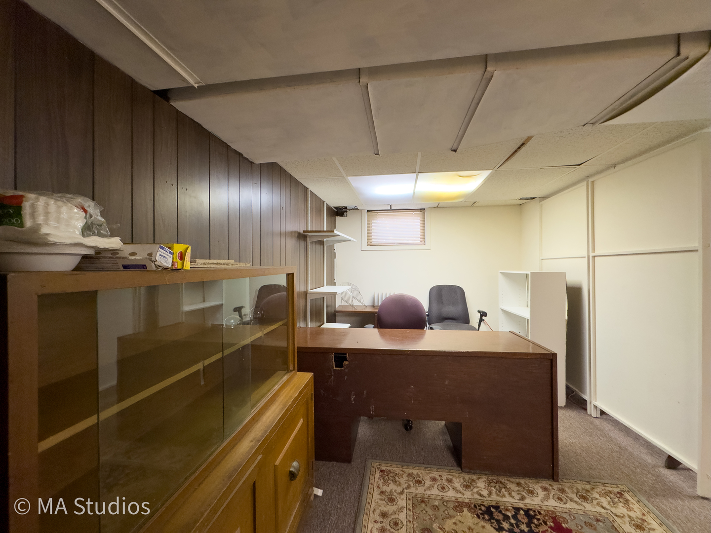 1219 Golf Lane, Wheaton, IL 60189