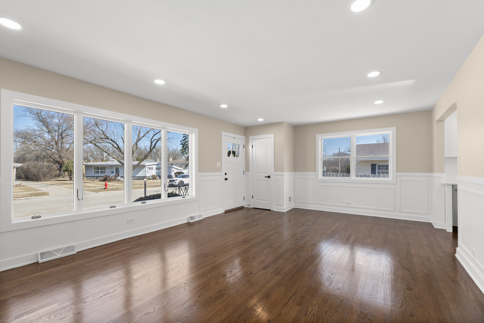 9027 27th Street, Brookfield, IL 60513