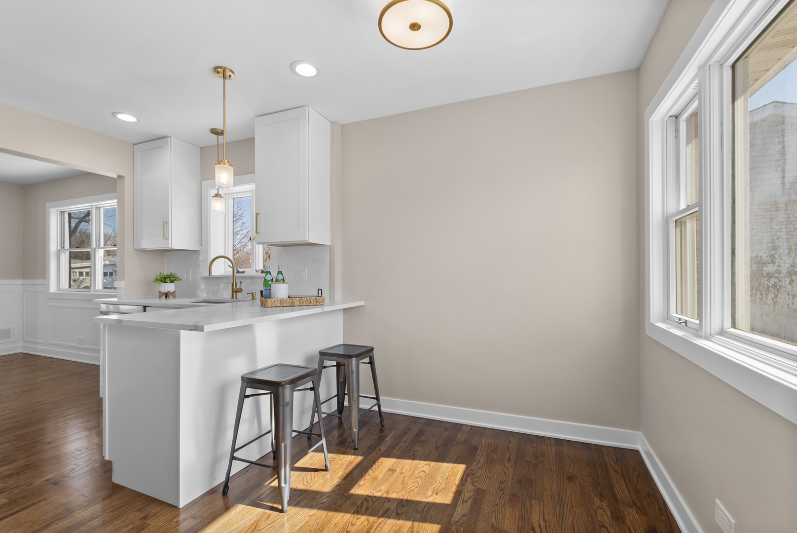 9027 27th Street, Brookfield, IL 60513