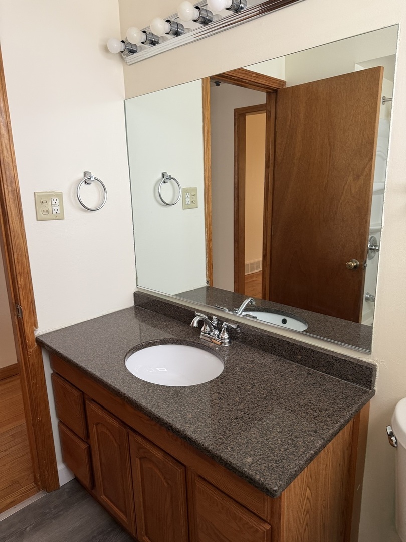 266 Madison Avenue, Calumet City, IL 60409