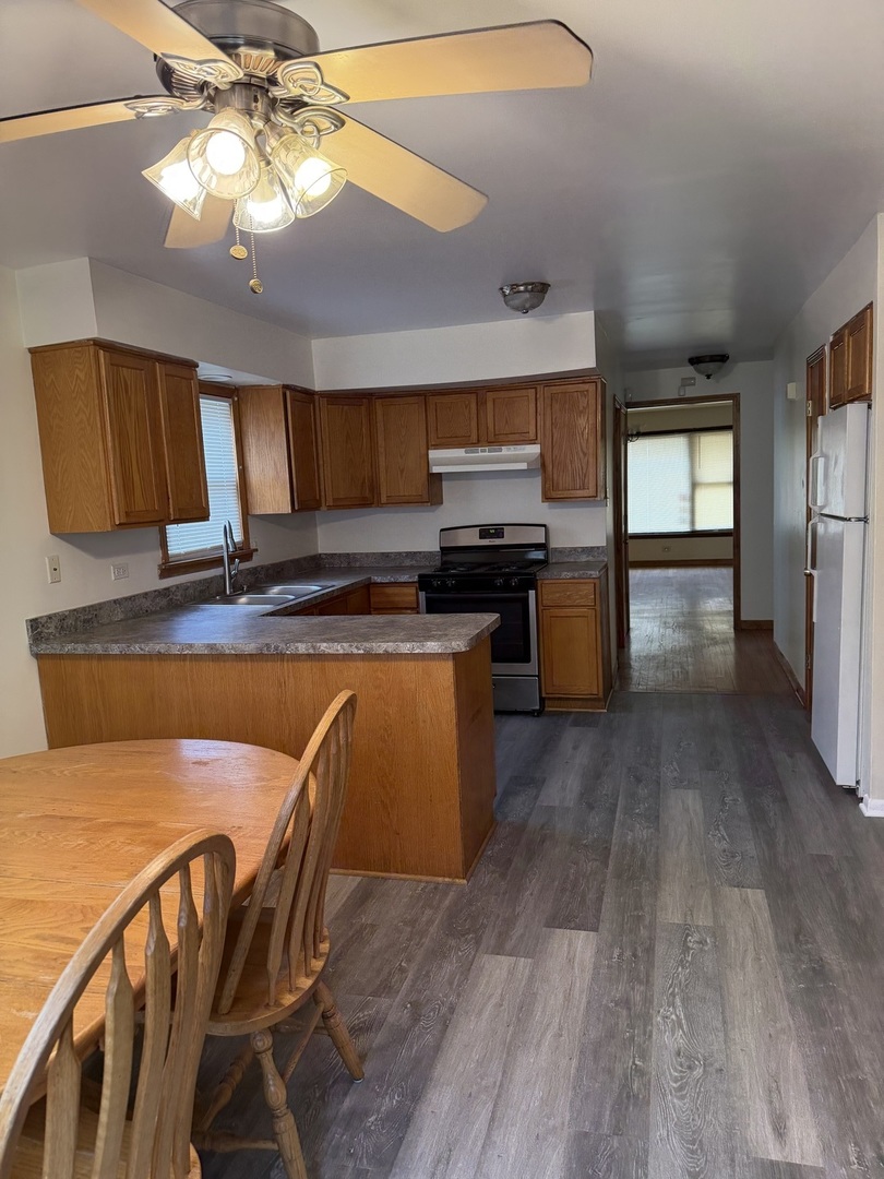 266 Madison Avenue, Calumet City, IL 60409