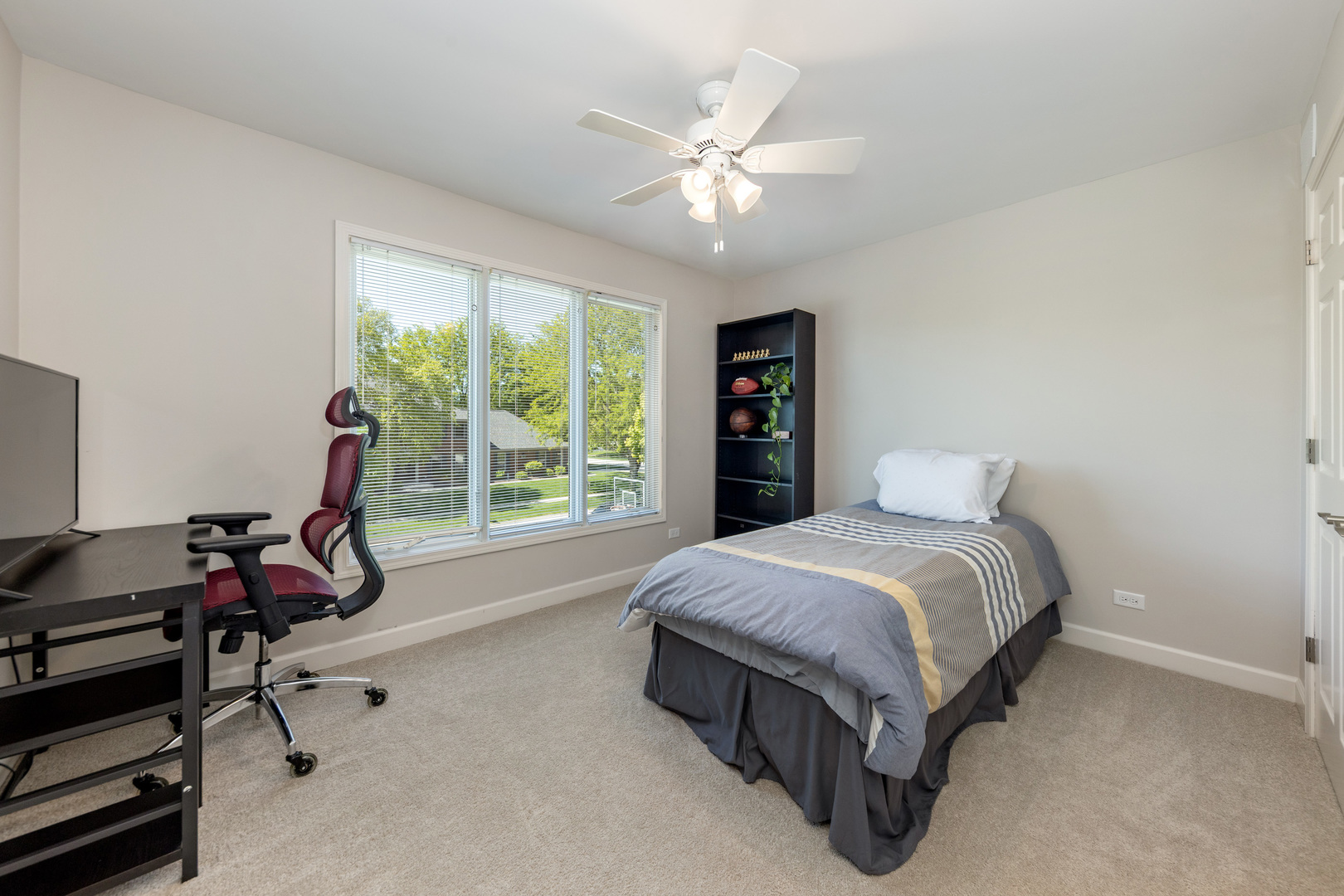 1407 Grommon Road, Naperville, IL 60564