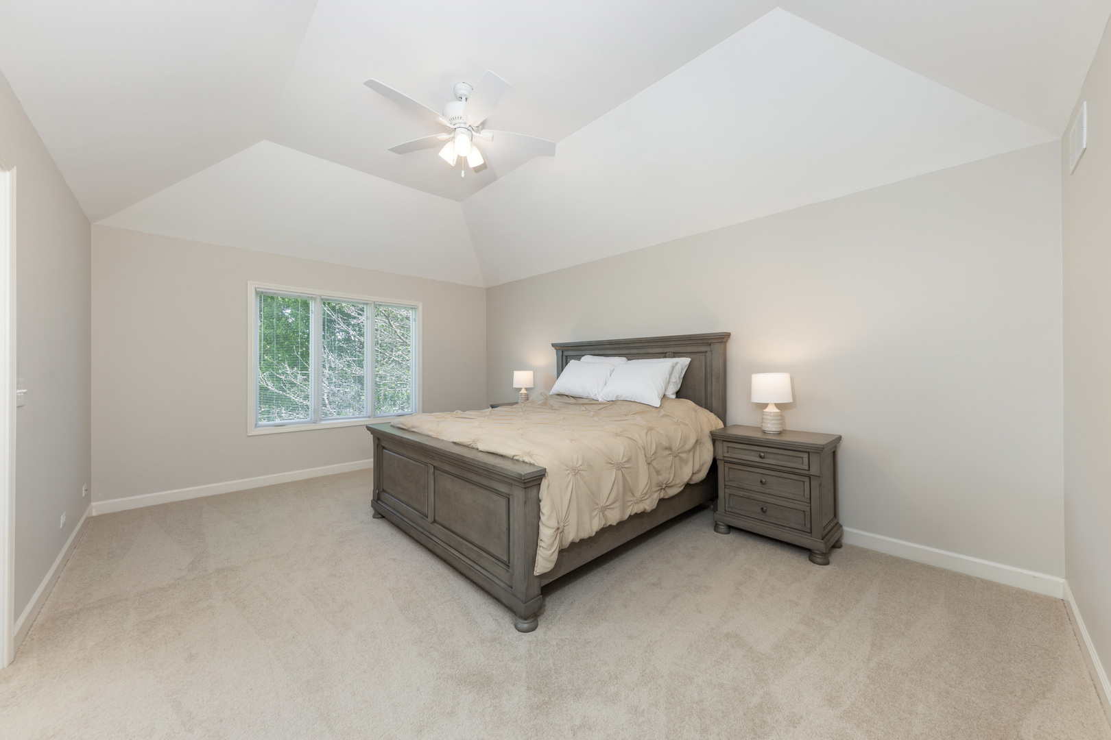 1407 Grommon Road, Naperville, IL 60564