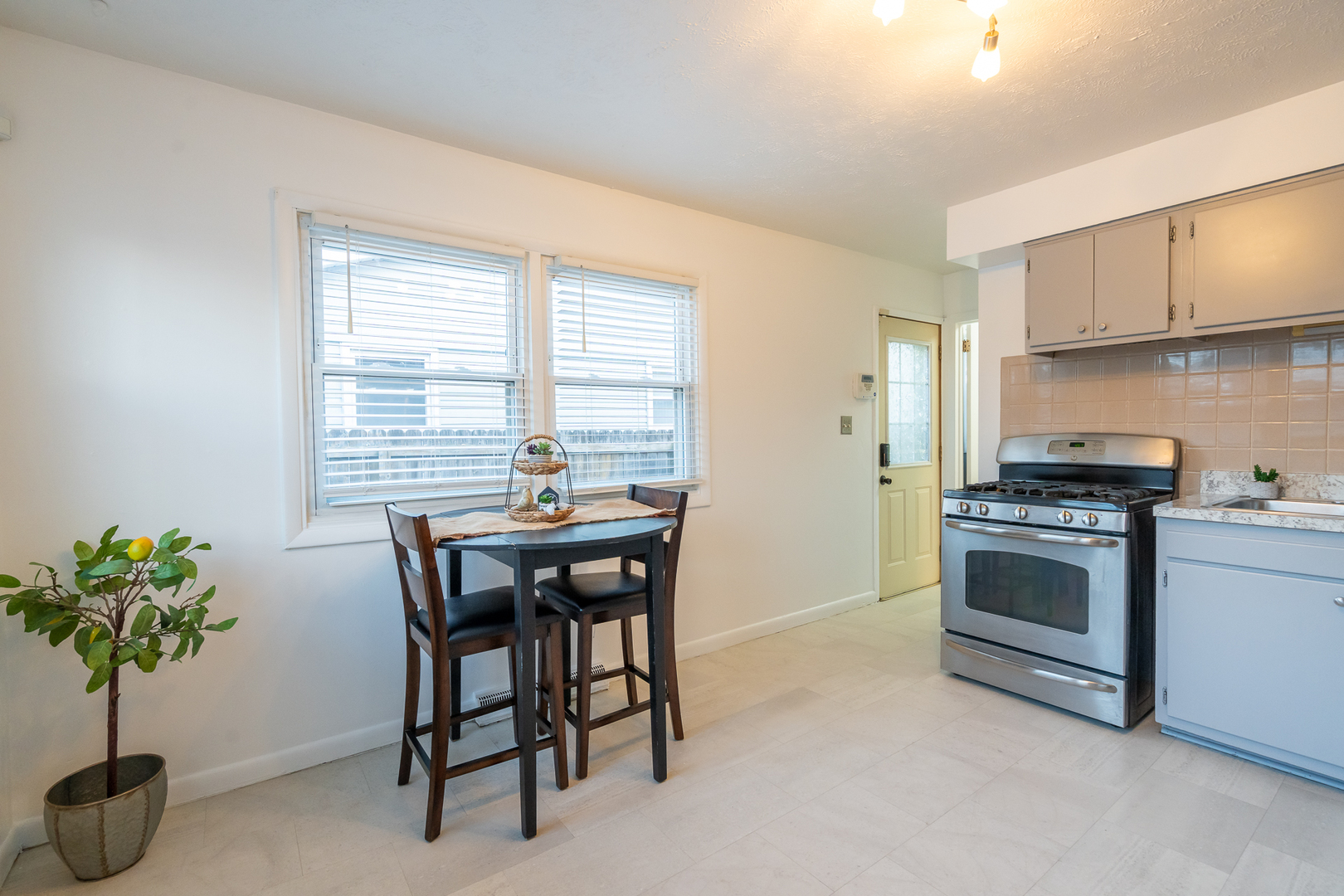 1607 Hovey Avenue, Normal, IL 61761