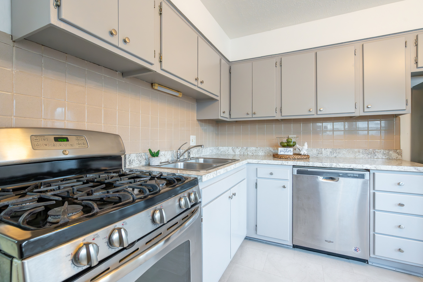 1607 Hovey Avenue, Normal, IL 61761