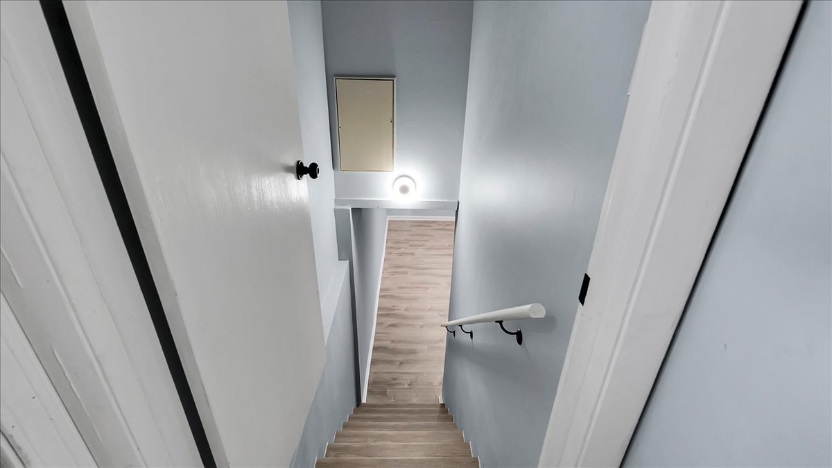 406 N Park Drive, Glenwood, IL 60425