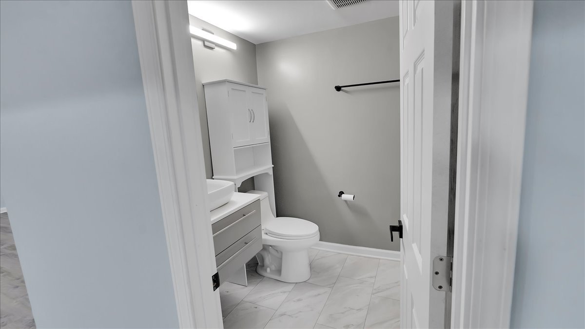 406 N Park Drive, Glenwood, IL 60425