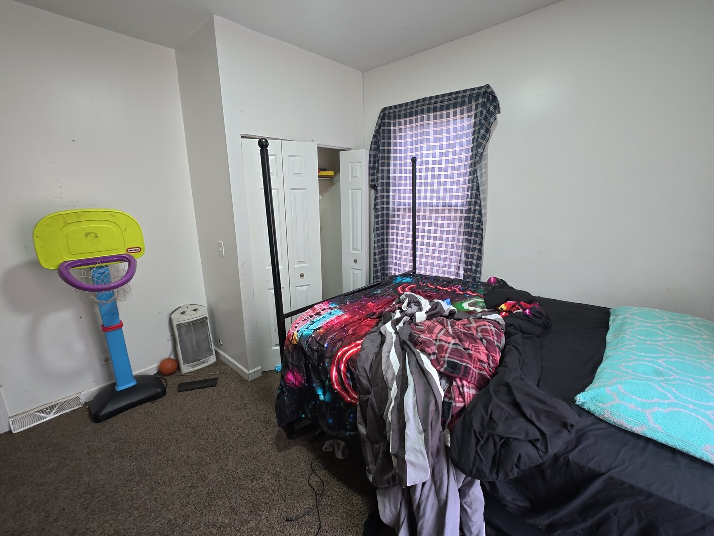 8802 S Carpenter Street, Chicago, IL 60620