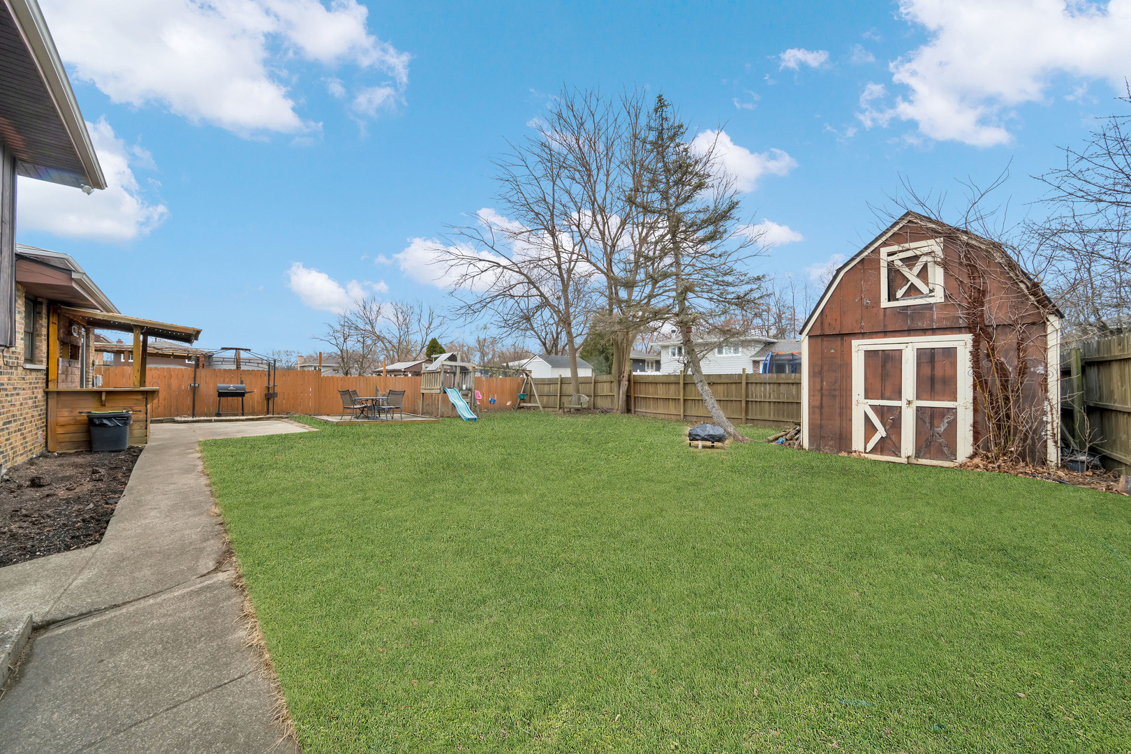 10732 S Meadow Lane, Palos Hills, IL 60465