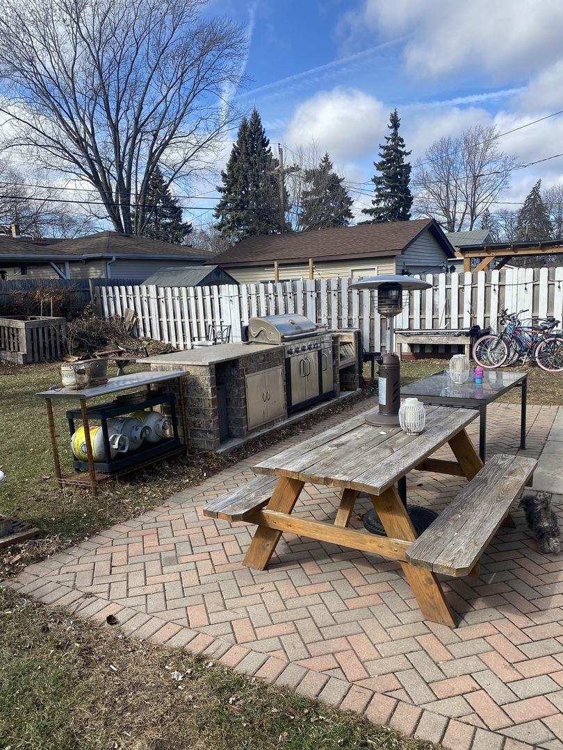 1832 N Jackson Street, Waukegan, IL 60087