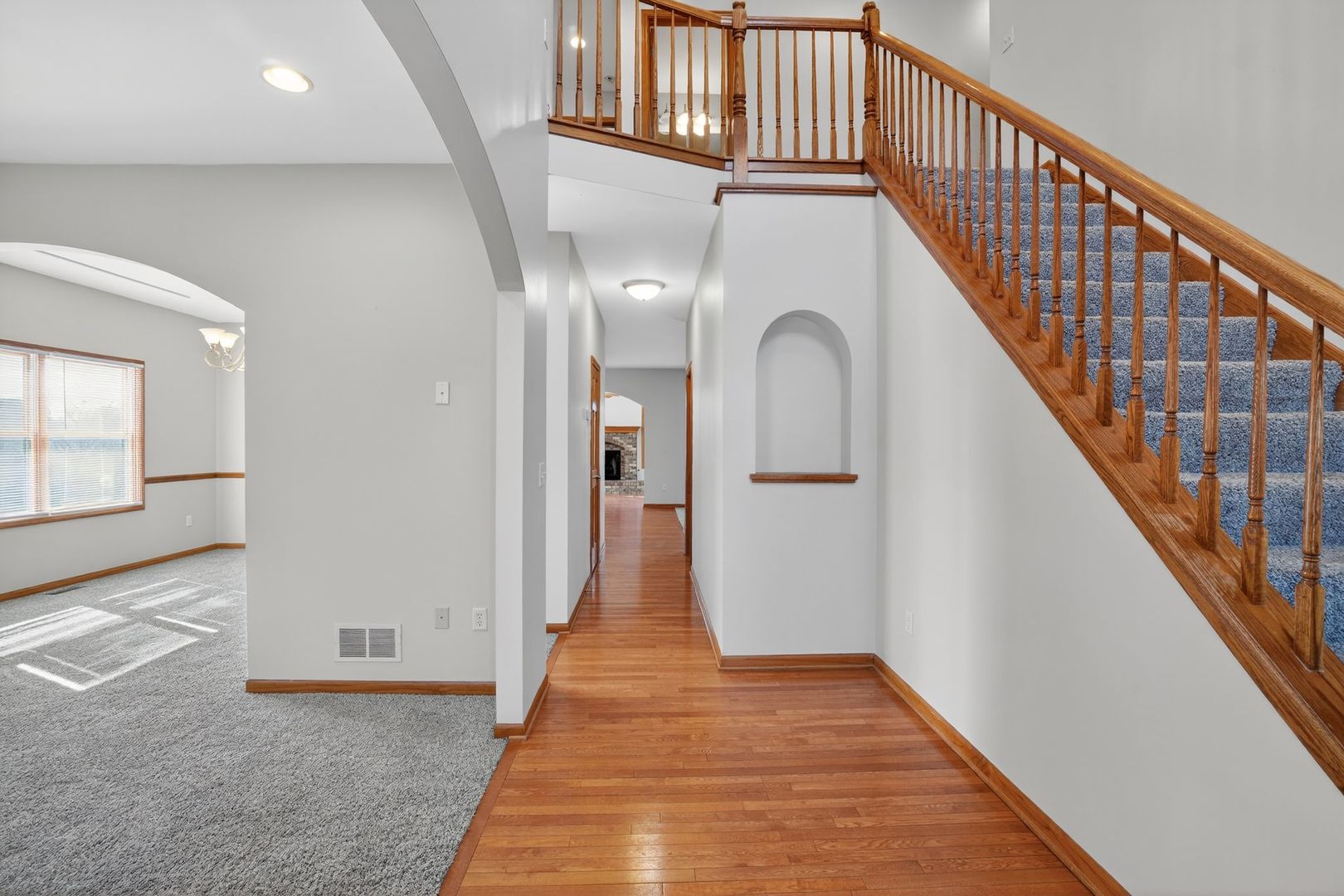 1302 Deerpath Drive, Yorkville, IL 60560