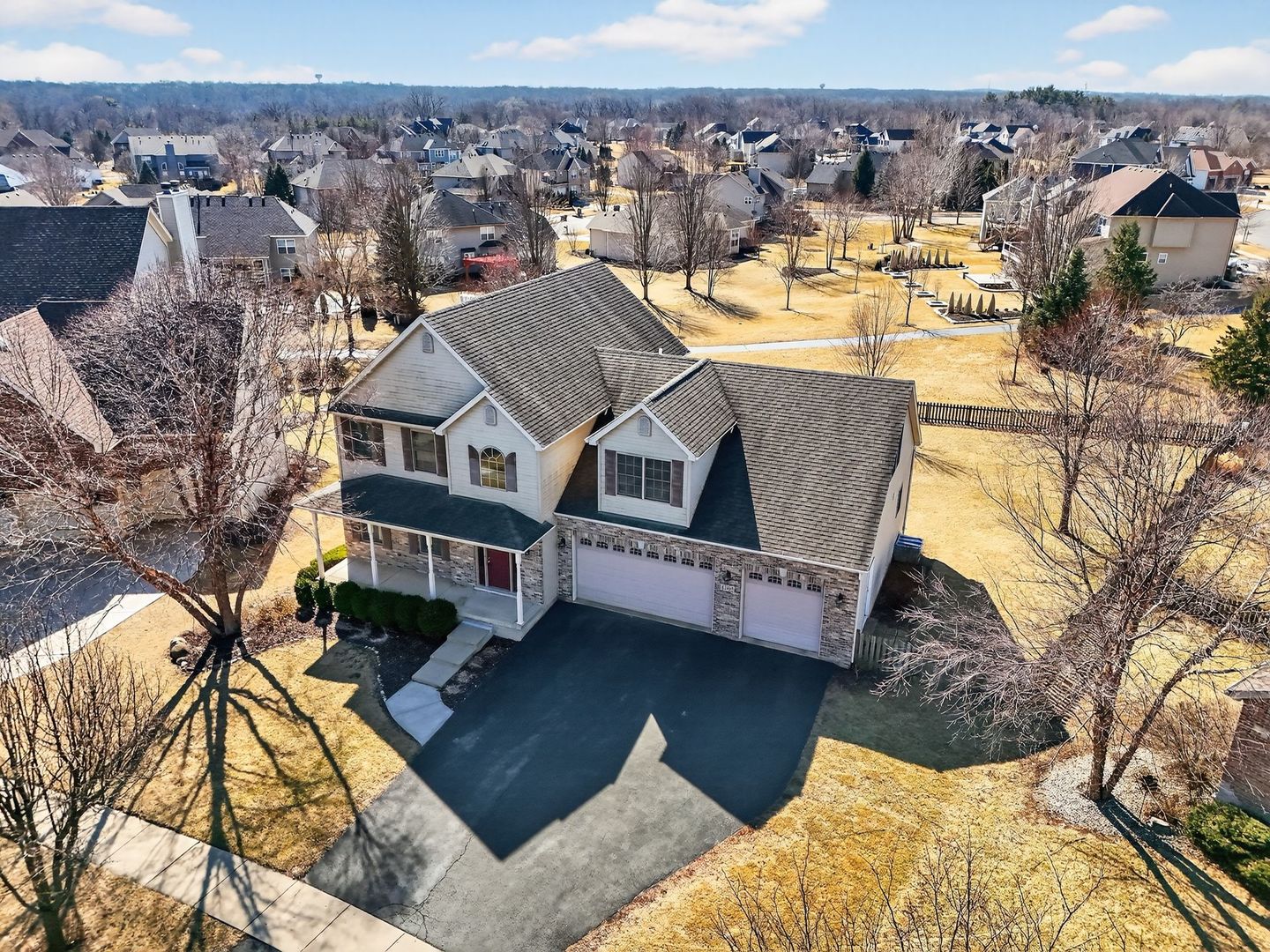 1302 Deerpath Drive, Yorkville, IL 60560