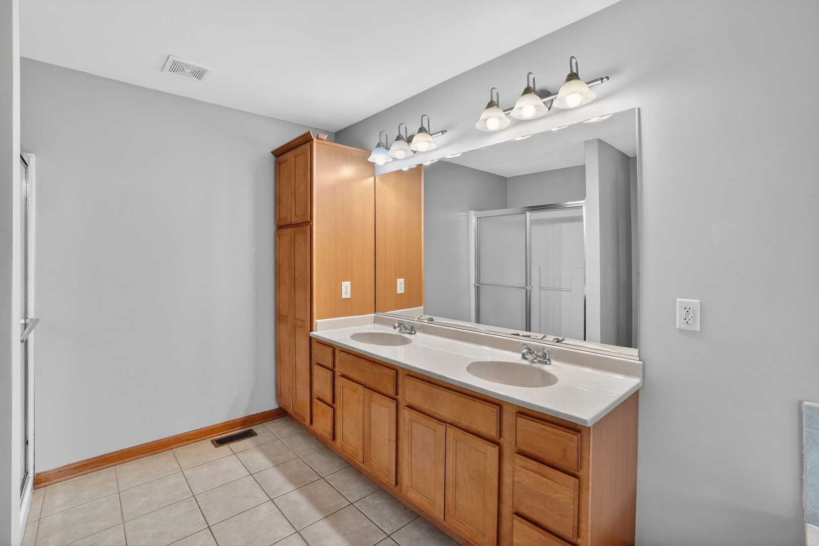 1302 Deerpath Drive, Yorkville, IL 60560