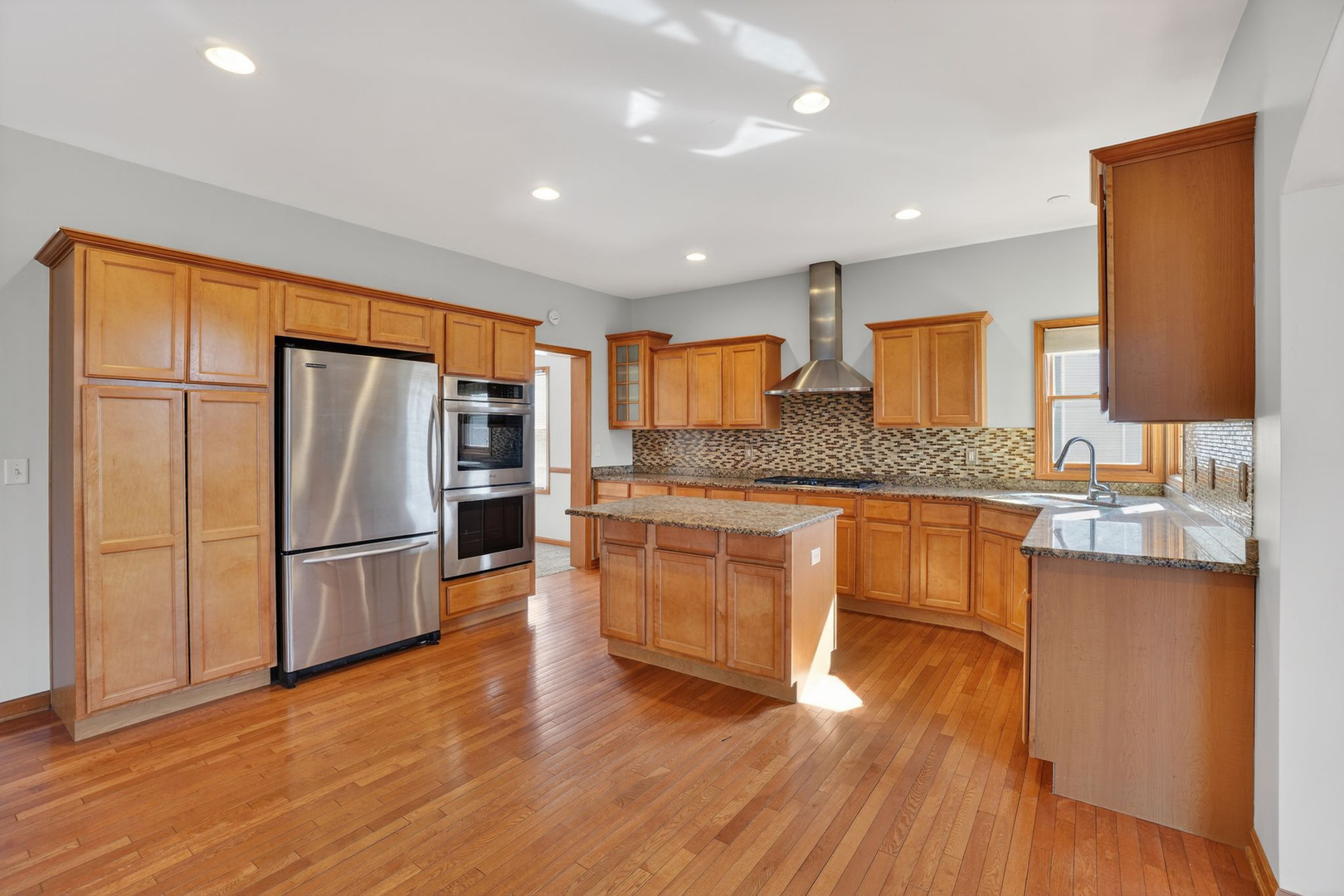 1302 Deerpath Drive, Yorkville, IL 60560