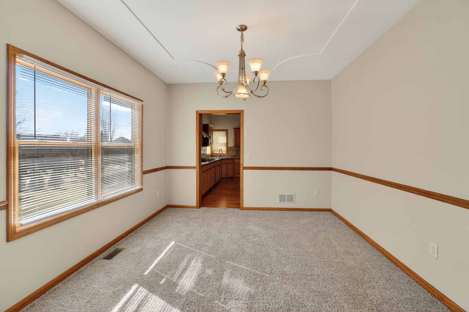 1302 Deerpath Drive, Yorkville, IL 60560