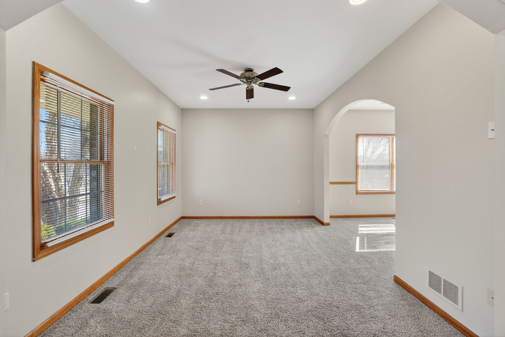 1302 Deerpath Drive, Yorkville, IL 60560