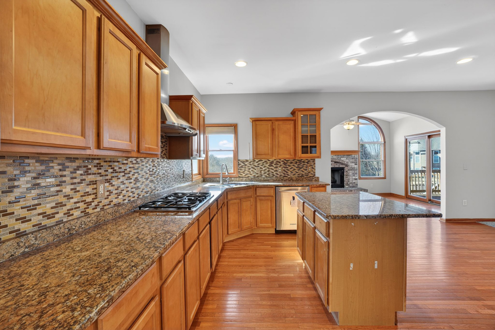 1302 Deerpath Drive, Yorkville, IL 60560