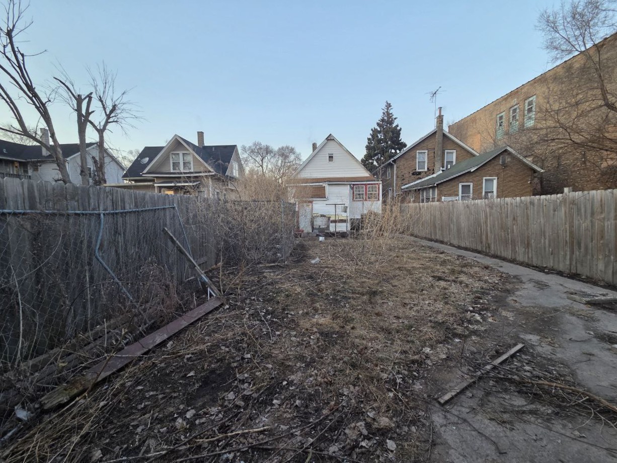 221 E 138th Street, Dolton, IL 60419