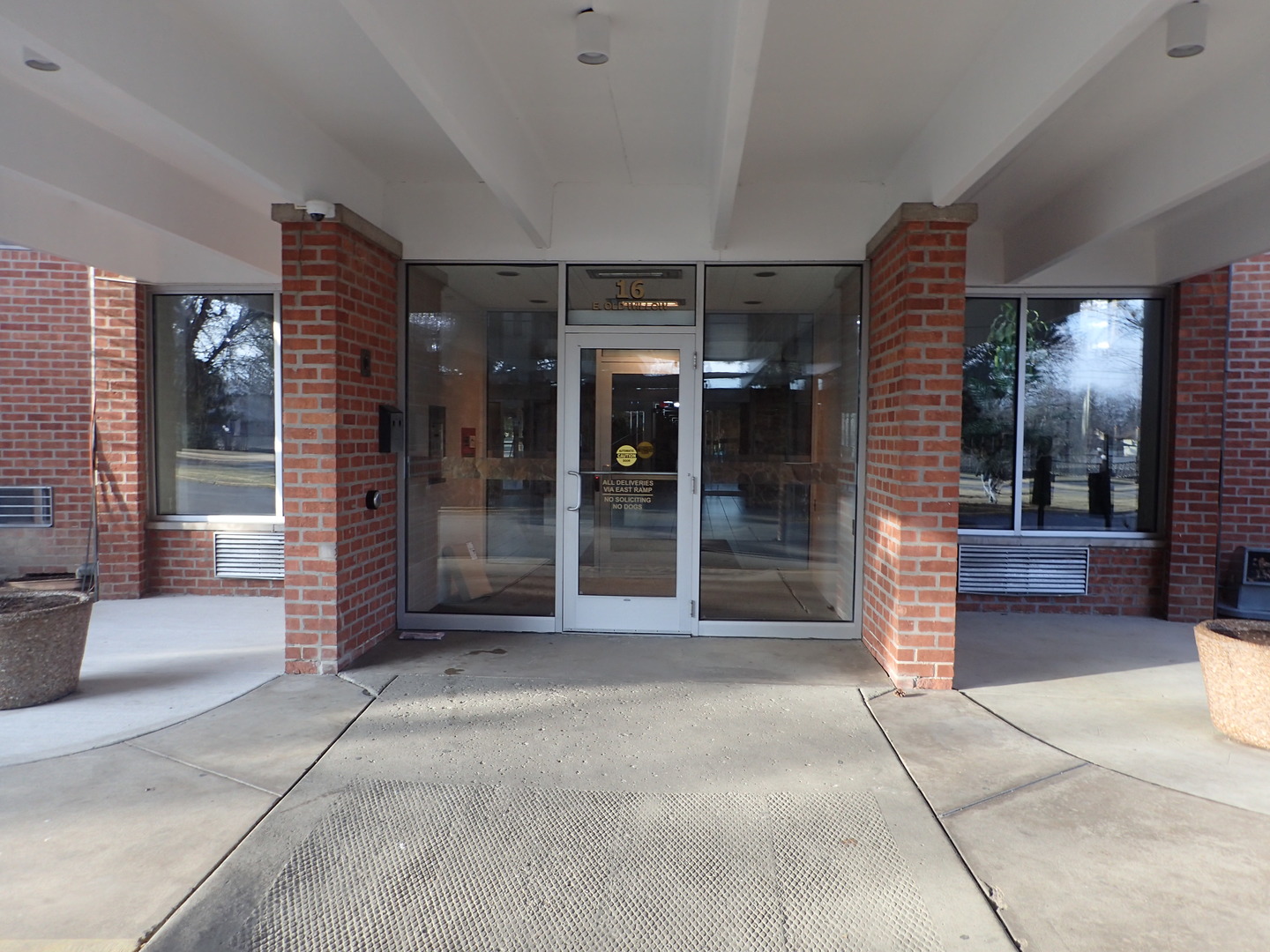 16 E Old Willow Road #435S, Prospect Heights, IL 60070