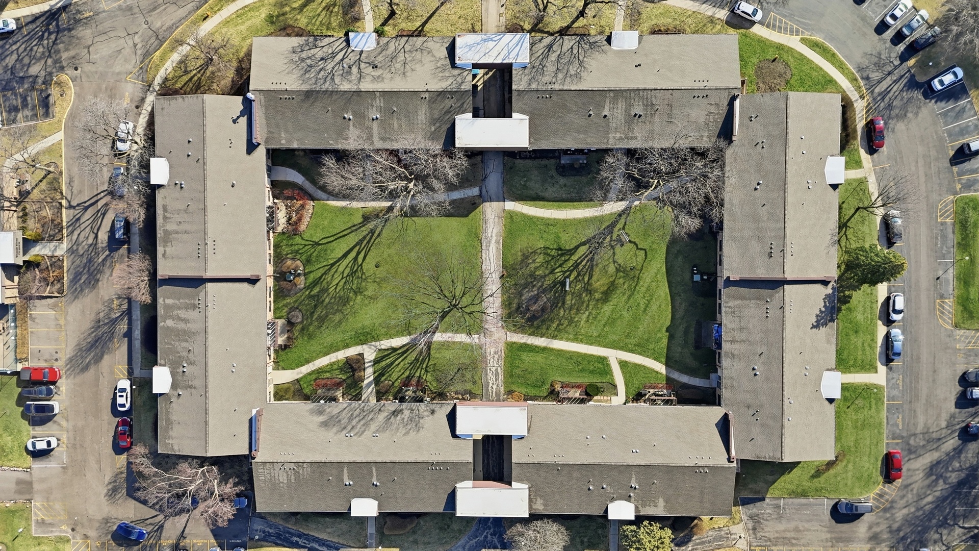 2620 N Windsor Drive #204, Arlington Heights, IL 60004