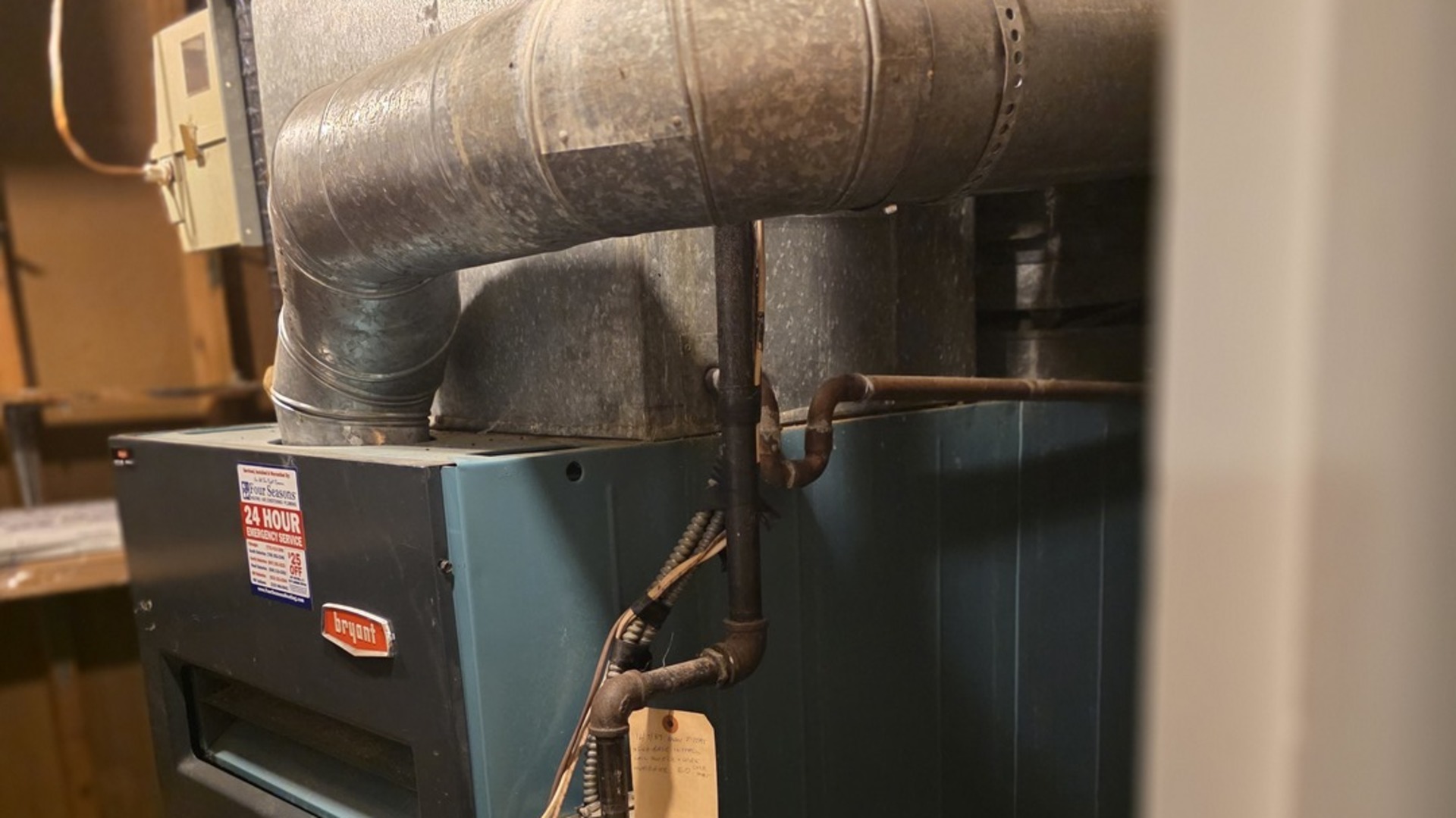 9243 S Francisco Avenue, Evergreen Park, IL 60805