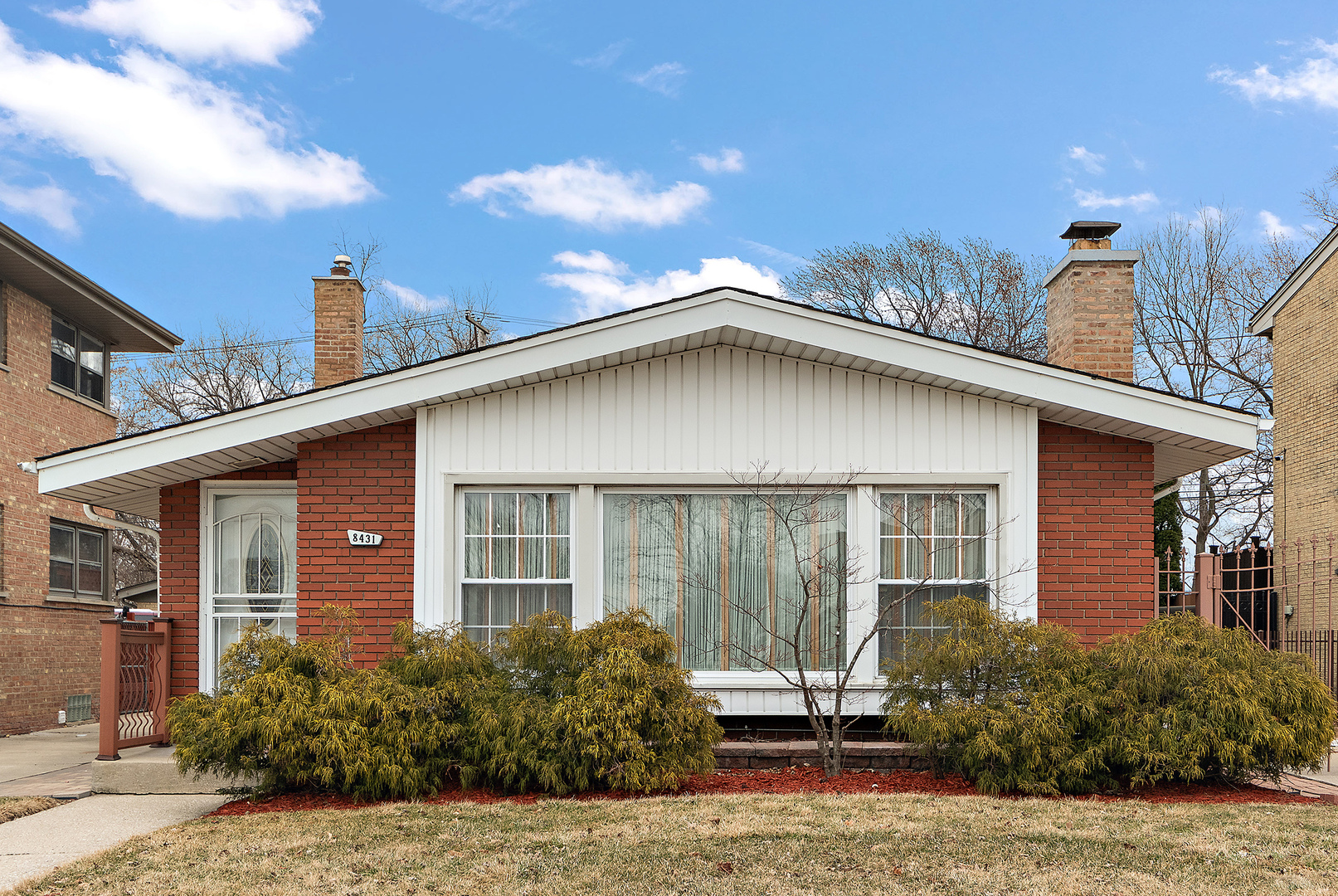 8431 S Rockwell Street, Chicago, IL 60652