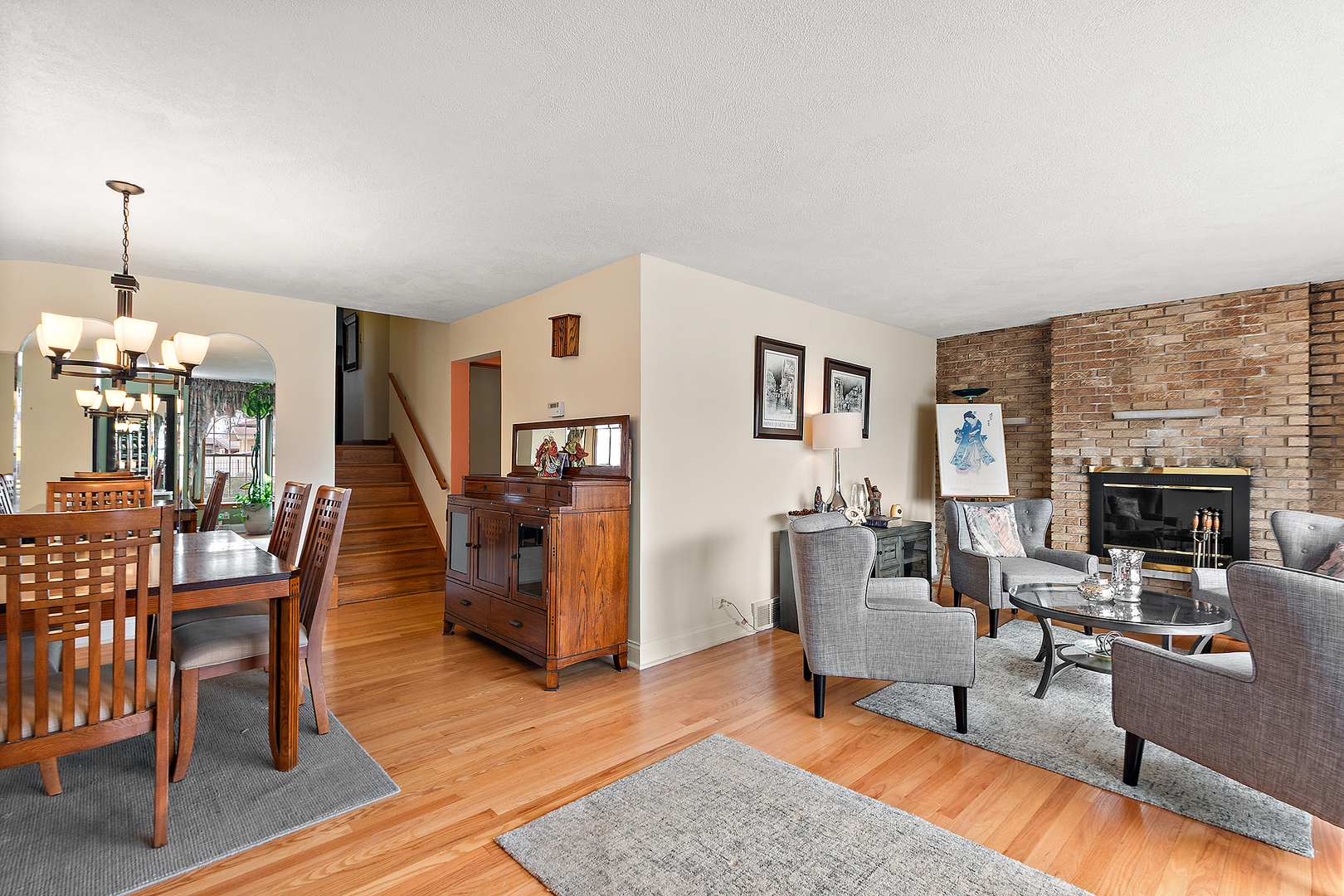 8431 S Rockwell Street, Chicago, IL 60652