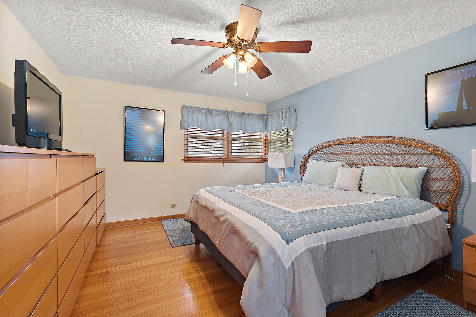 8431 S Rockwell Street, Chicago, IL 60652