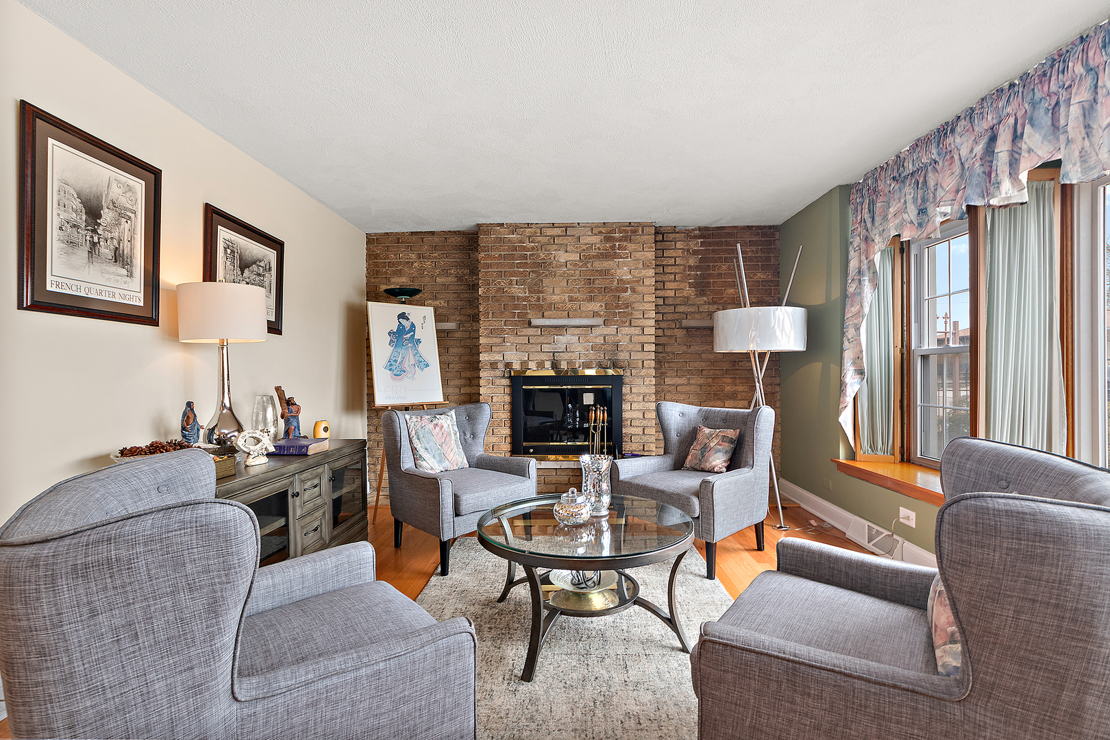 8431 S Rockwell Street, Chicago, IL 60652