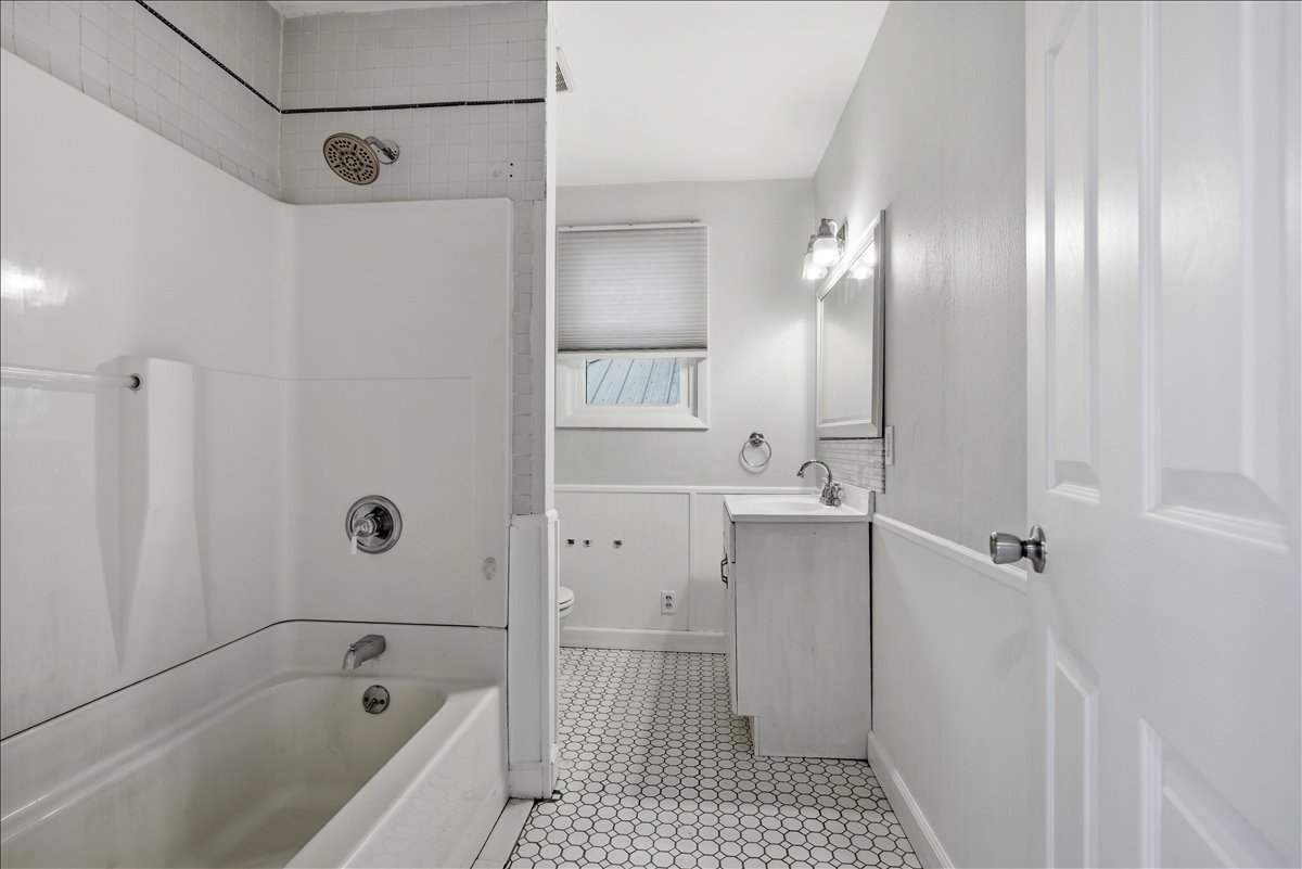 811 W College Avenue, Normal, IL 61761