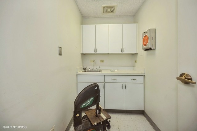 111 N Wabash Avenue #1205, Chicago, IL 60602