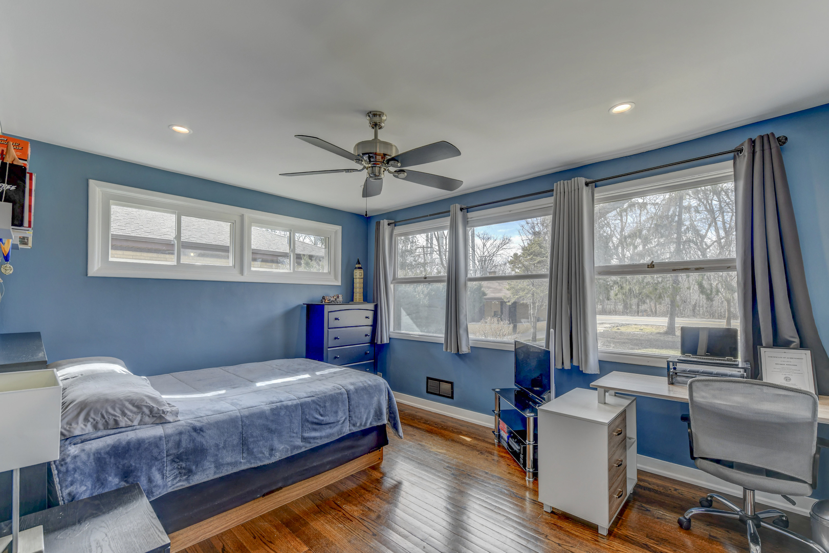 712 Gardner Road, Flossmoor, IL 60422