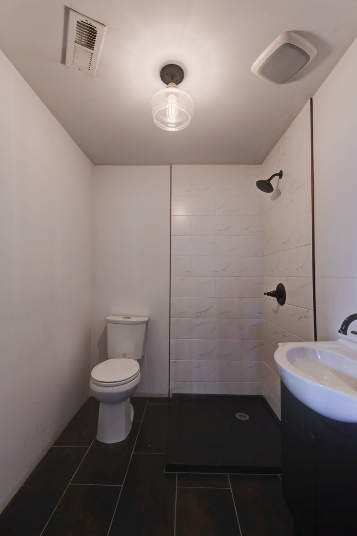 712 Gardner Road, Flossmoor, IL 60422