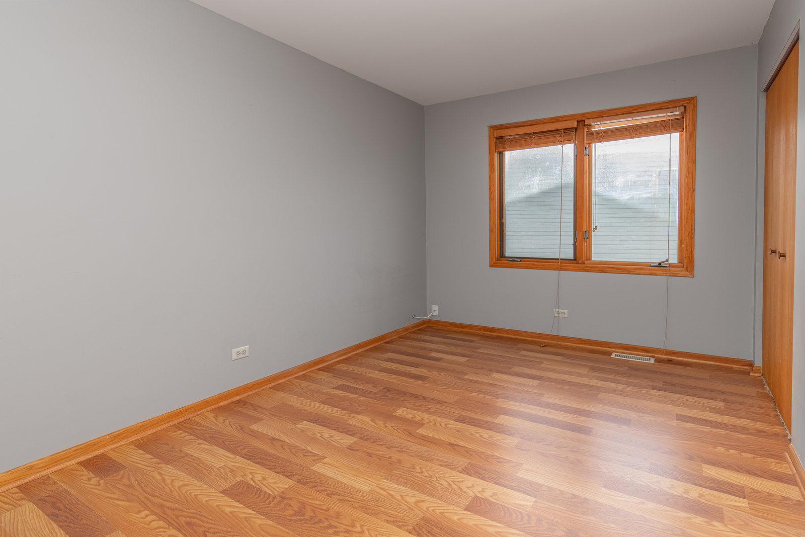 97 Mark Lane, Fox Lake, IL 60020