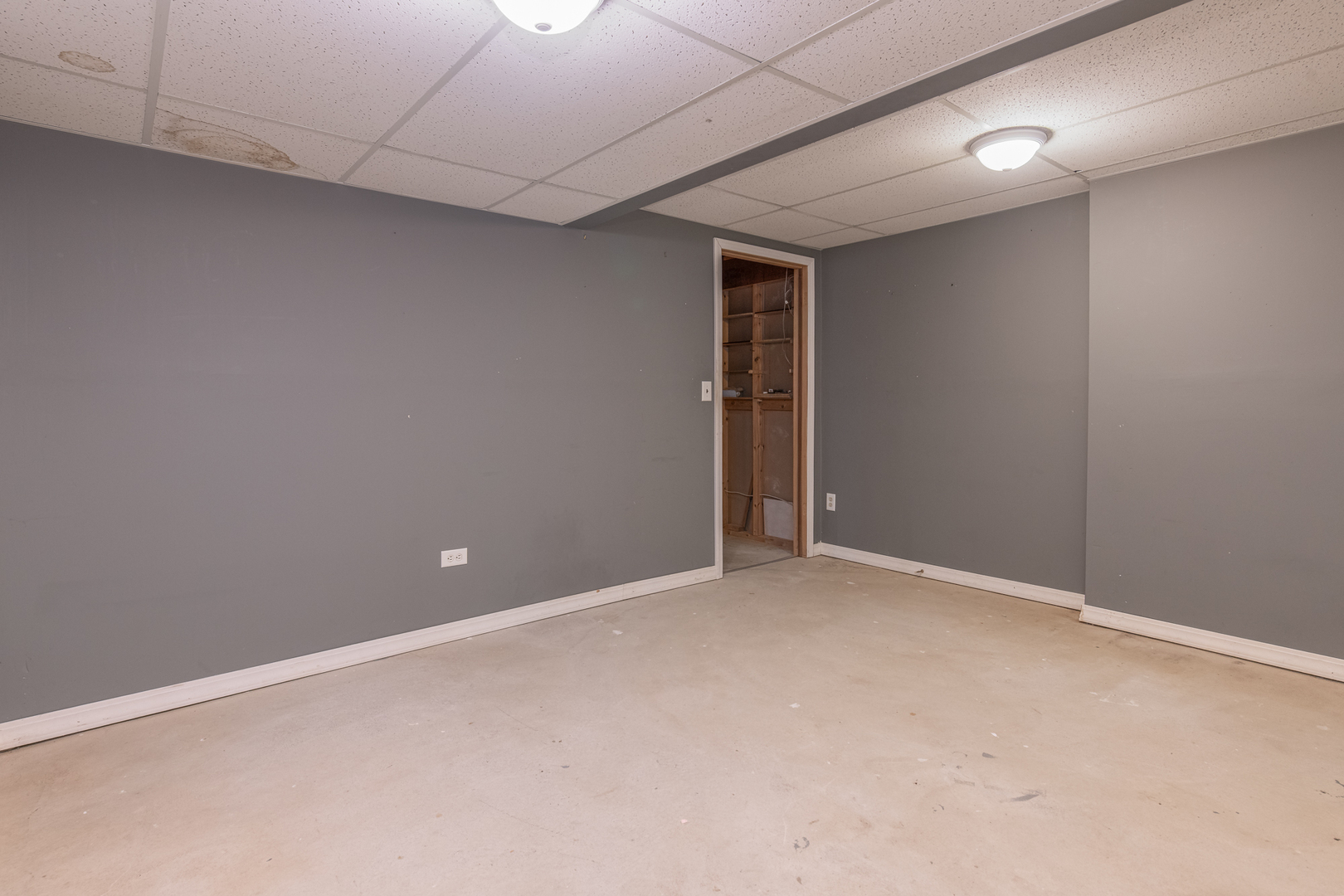 97 Mark Lane, Fox Lake, IL 60020