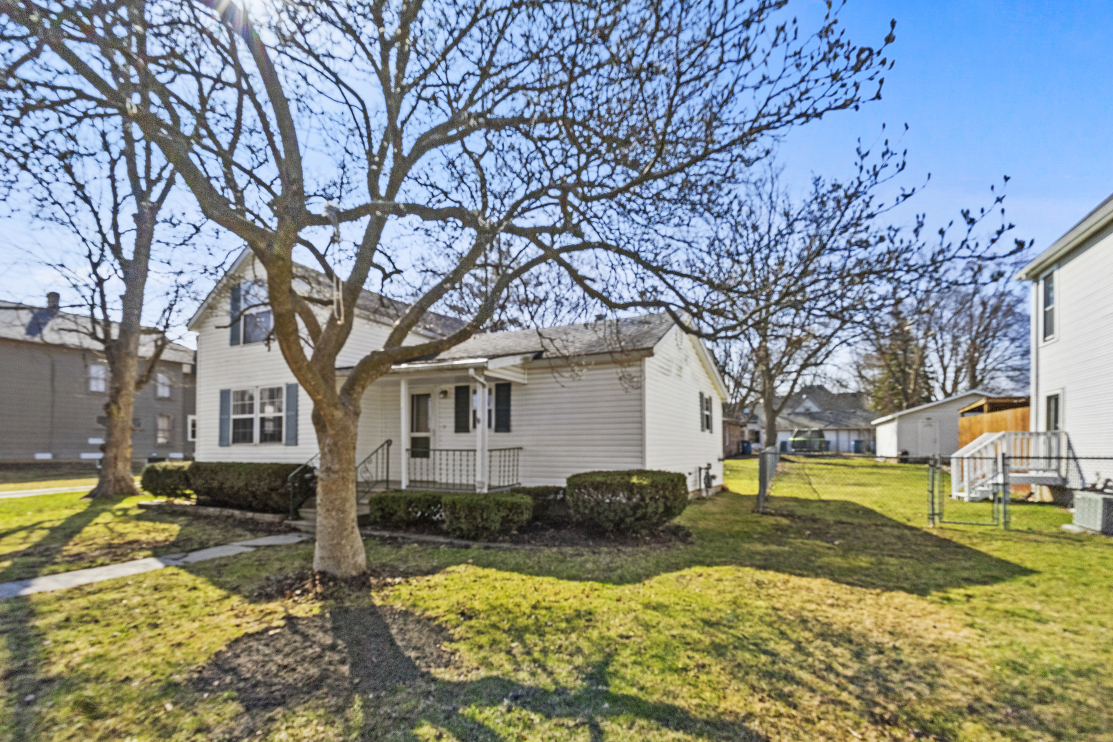 209 N Maple Street, Grant Park, IL 60940