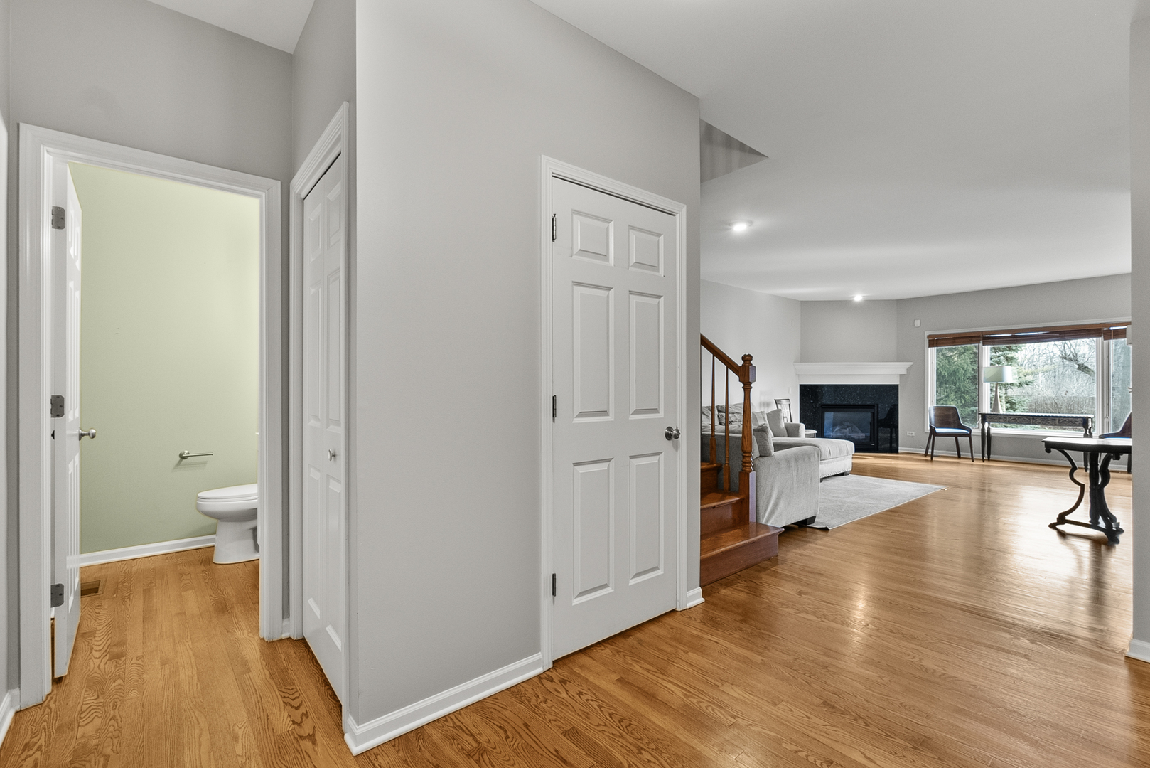 217 Winding Trails Drive, Willow Springs, IL 60480