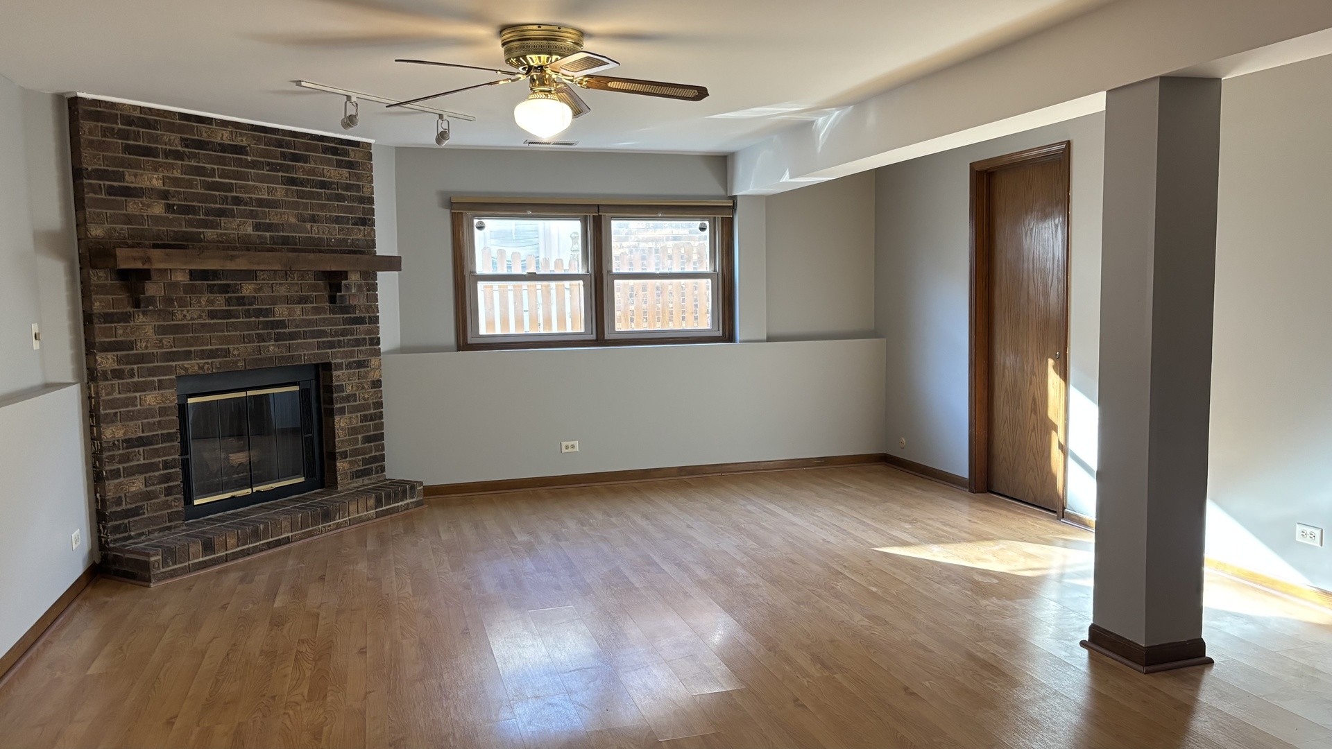 1405 E Bailey Road, Naperville, IL 60565