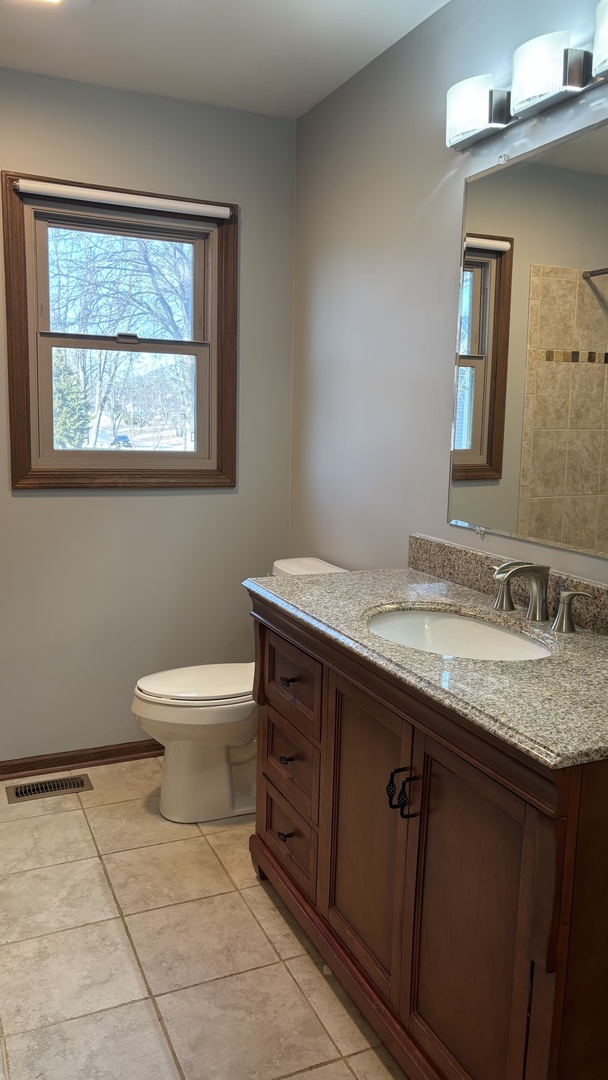 1405 E Bailey Road, Naperville, IL 60565