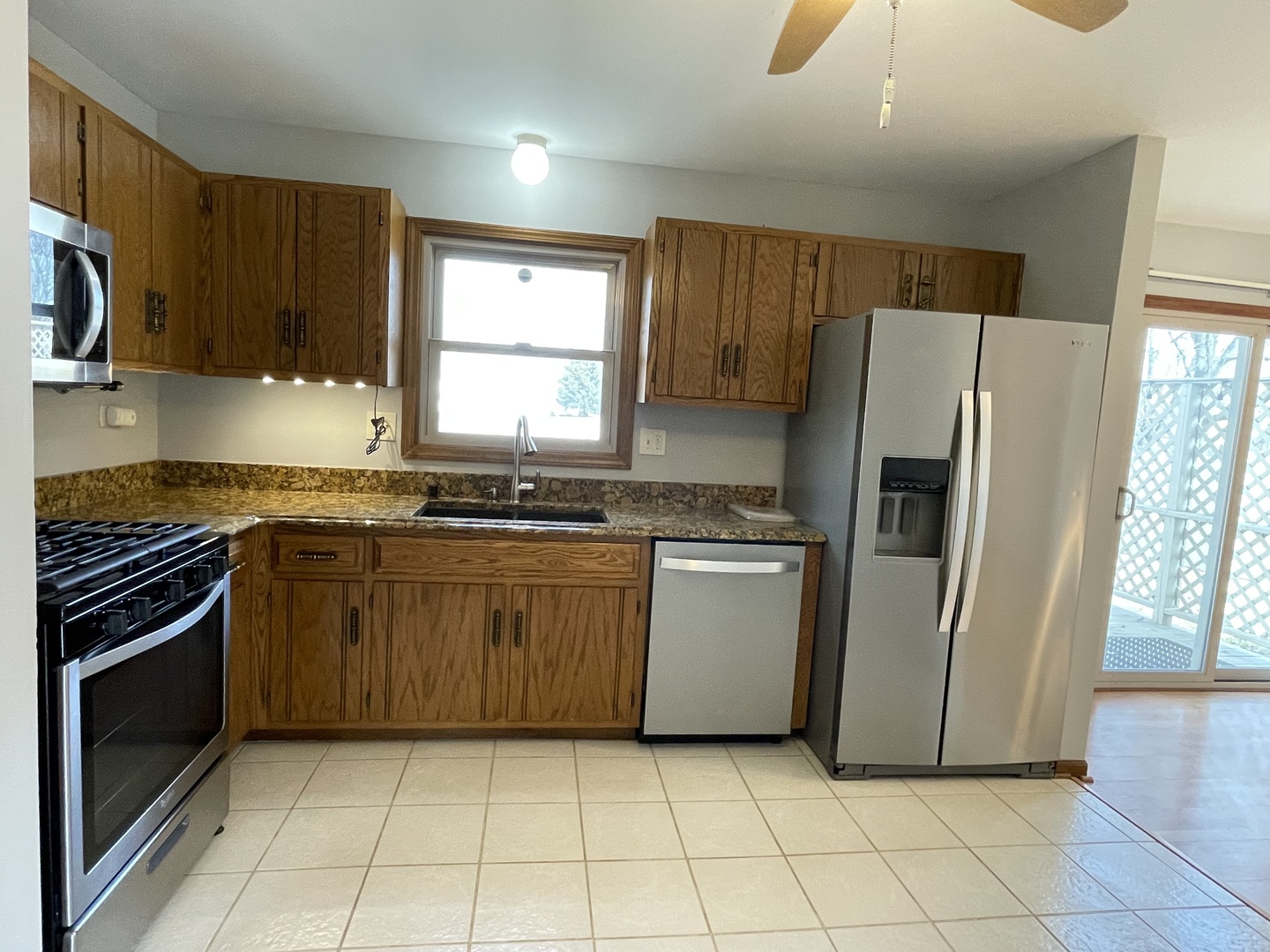 1405 E Bailey Road, Naperville, IL 60565