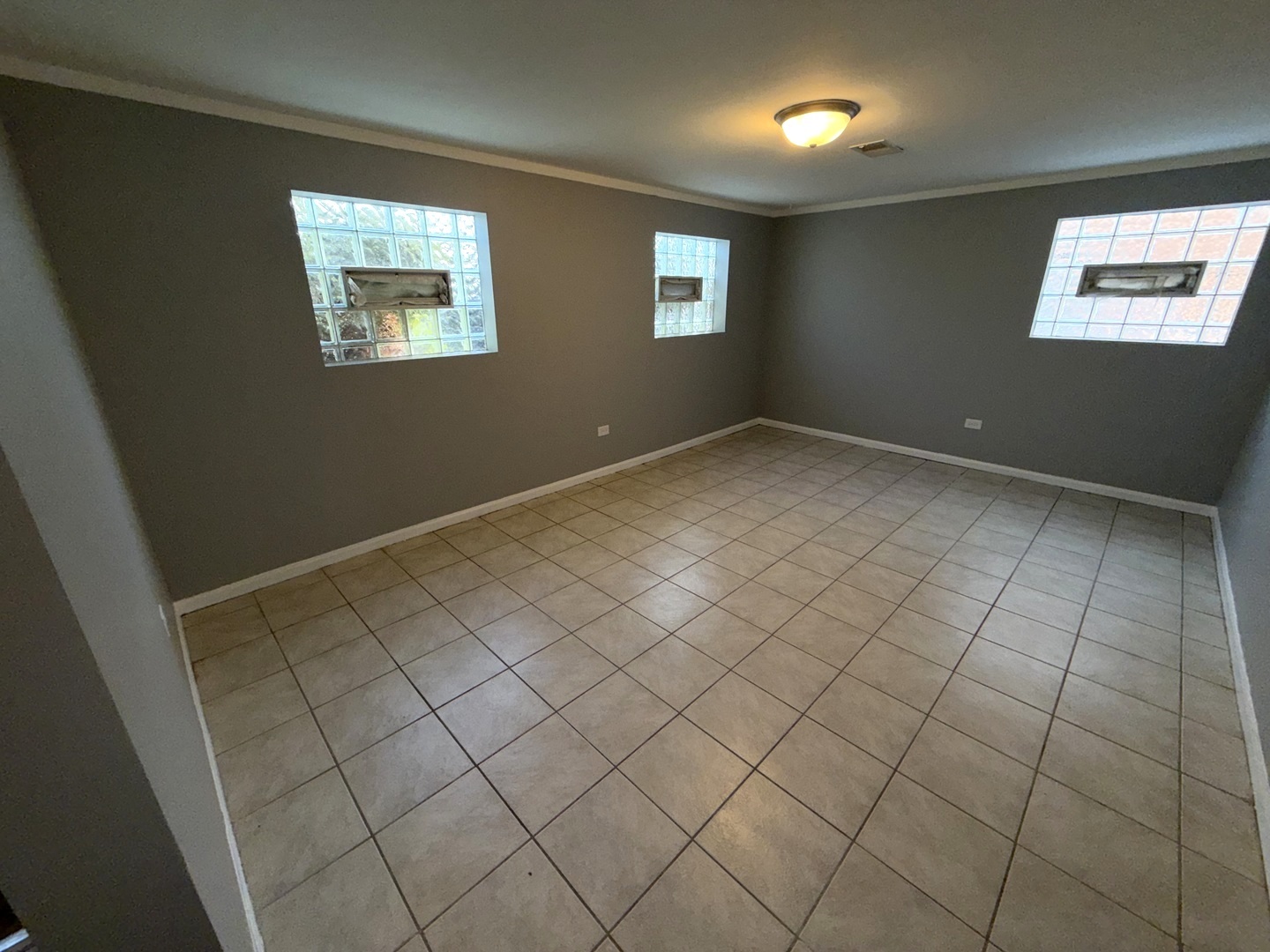 12204 S Lawndale Avenue, Alsip, IL 60803