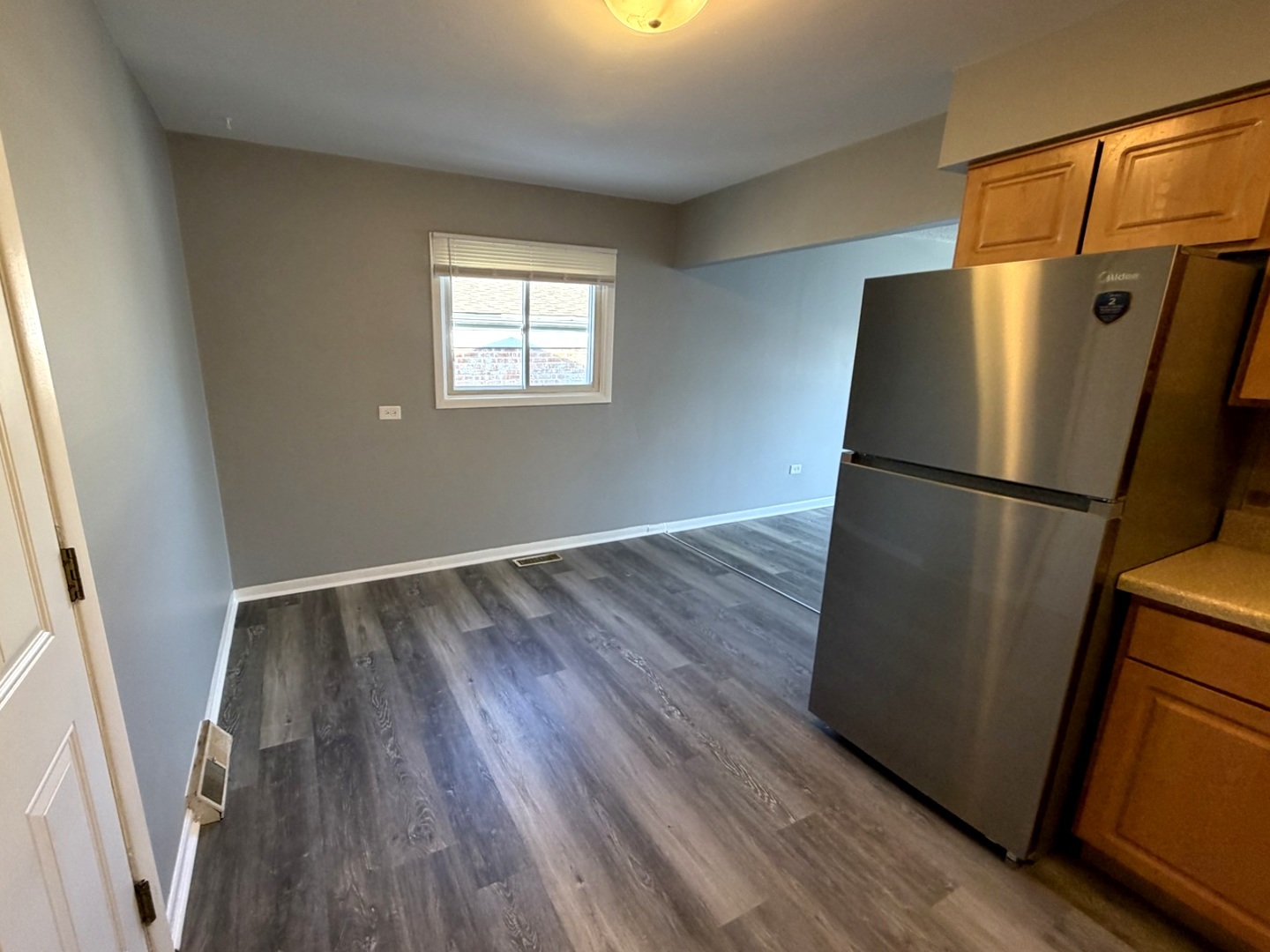 12204 S Lawndale Avenue, Alsip, IL 60803