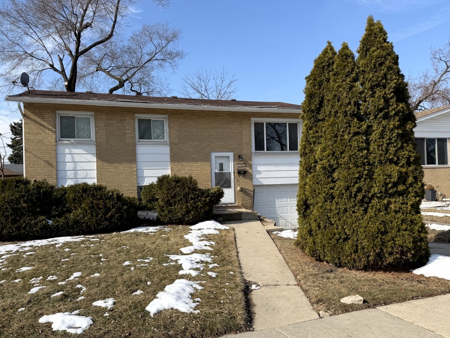 12204 S Lawndale Avenue, Alsip, IL 60803