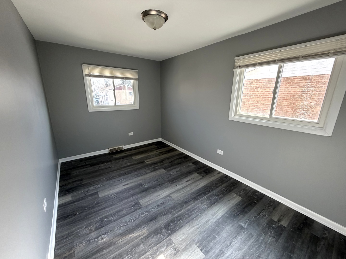 12204 S Lawndale Avenue, Alsip, IL 60803