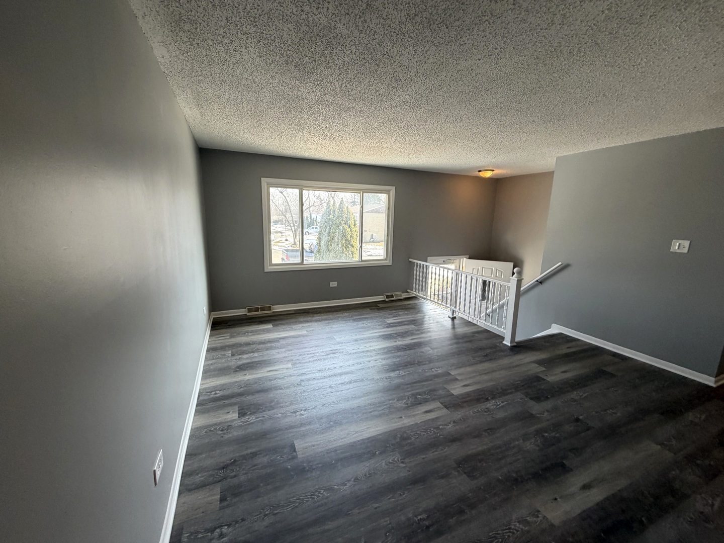 12204 S Lawndale Avenue, Alsip, IL 60803